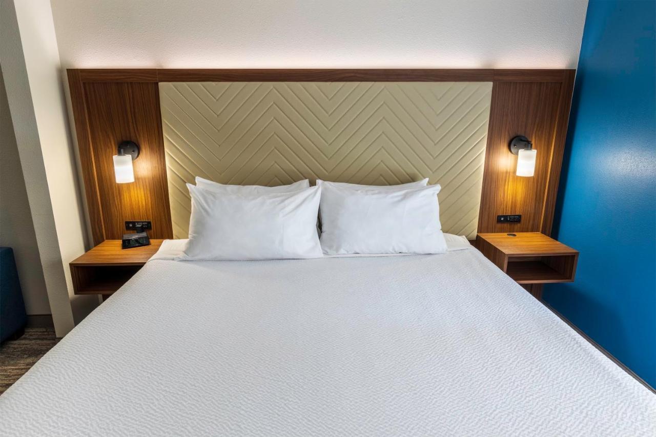 Wingate By Wyndham Lafayette Airport Hotel Екстериор снимка