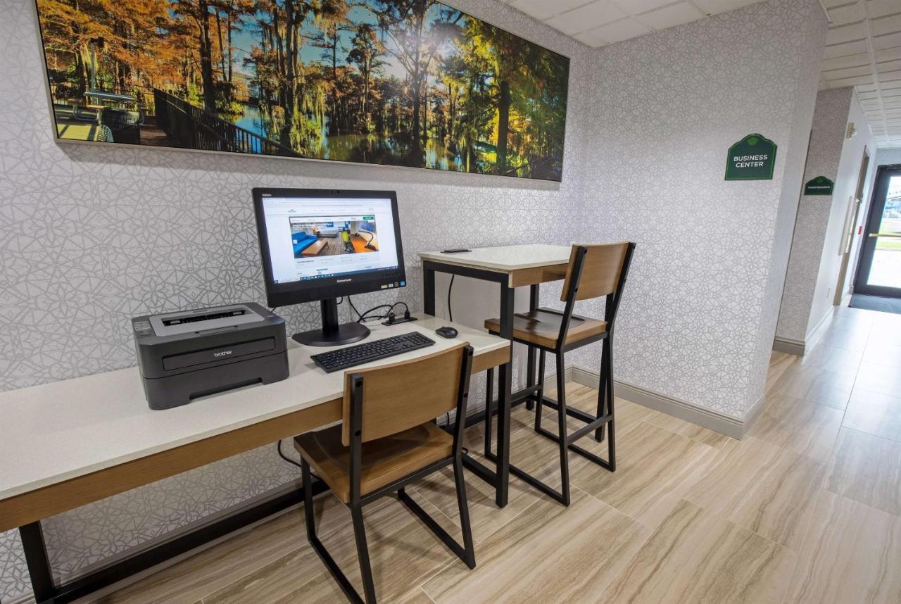 Wingate By Wyndham Lafayette Airport Hotel Екстериор снимка